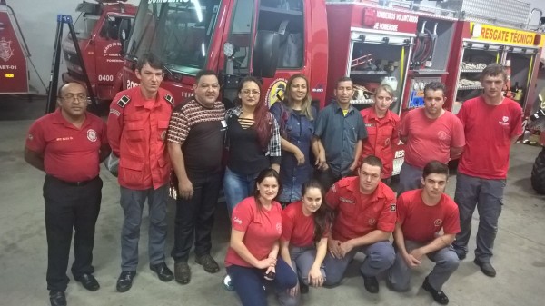 BOMBEIROS DO AMAZONAS E CEAR VISITAM CORPORAO DE POMERODE - SC